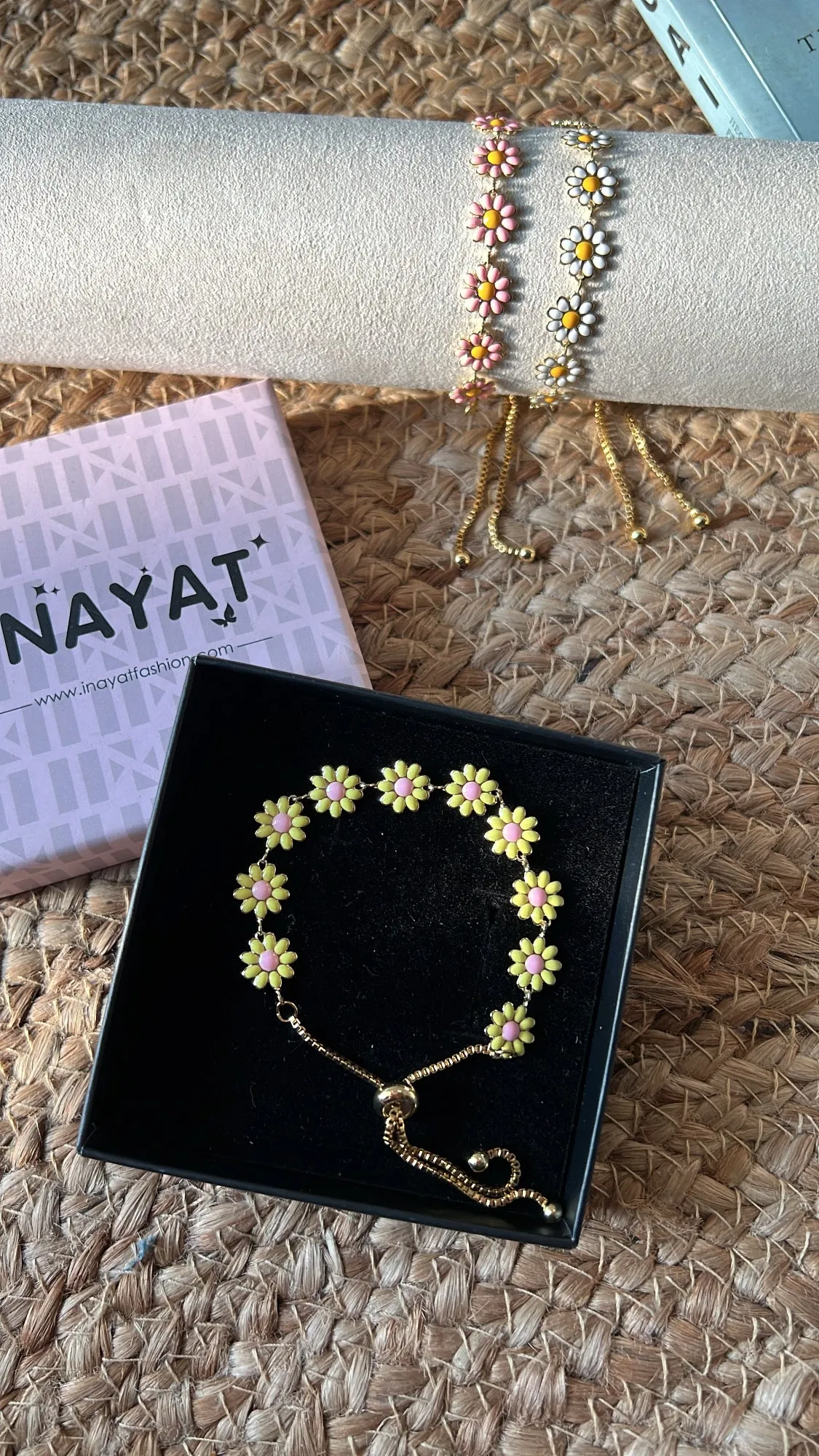 Daisy bracelets